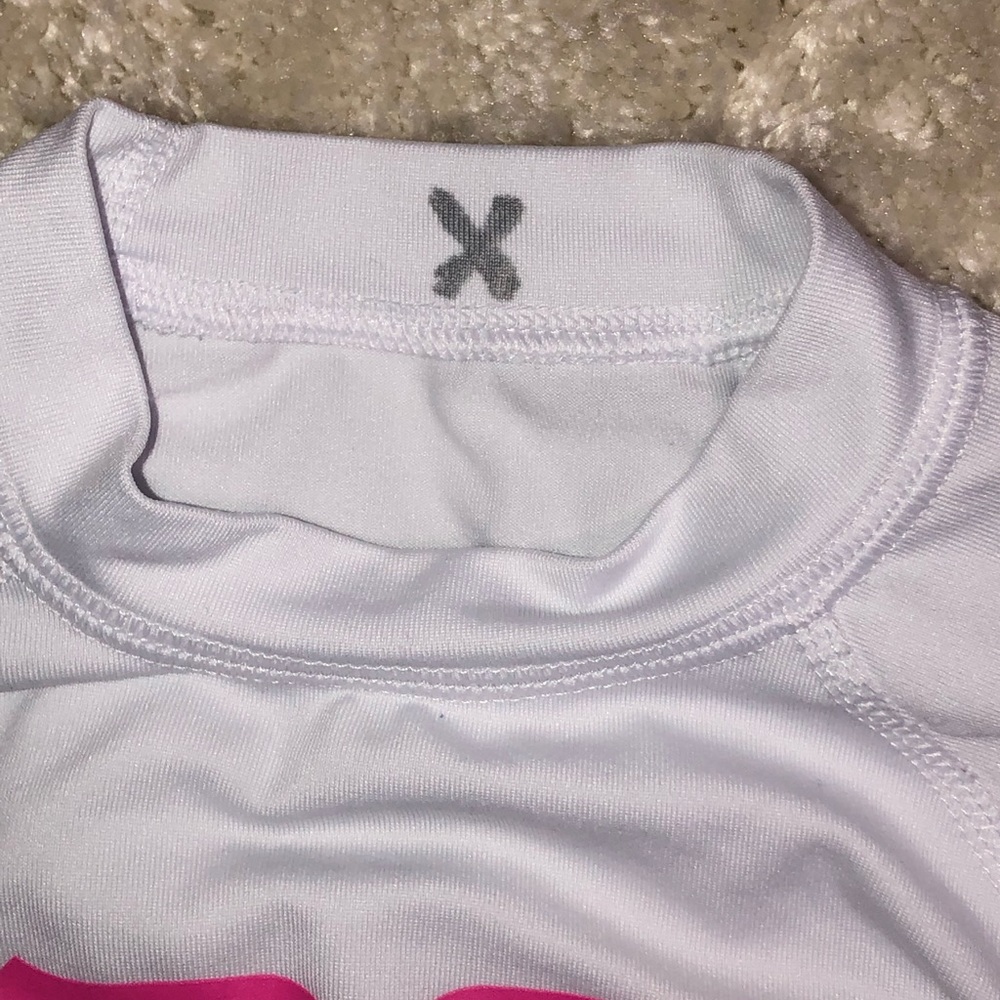 NWOT Roxy White and Pink Swim Rash Guard - Picture 5 of 7